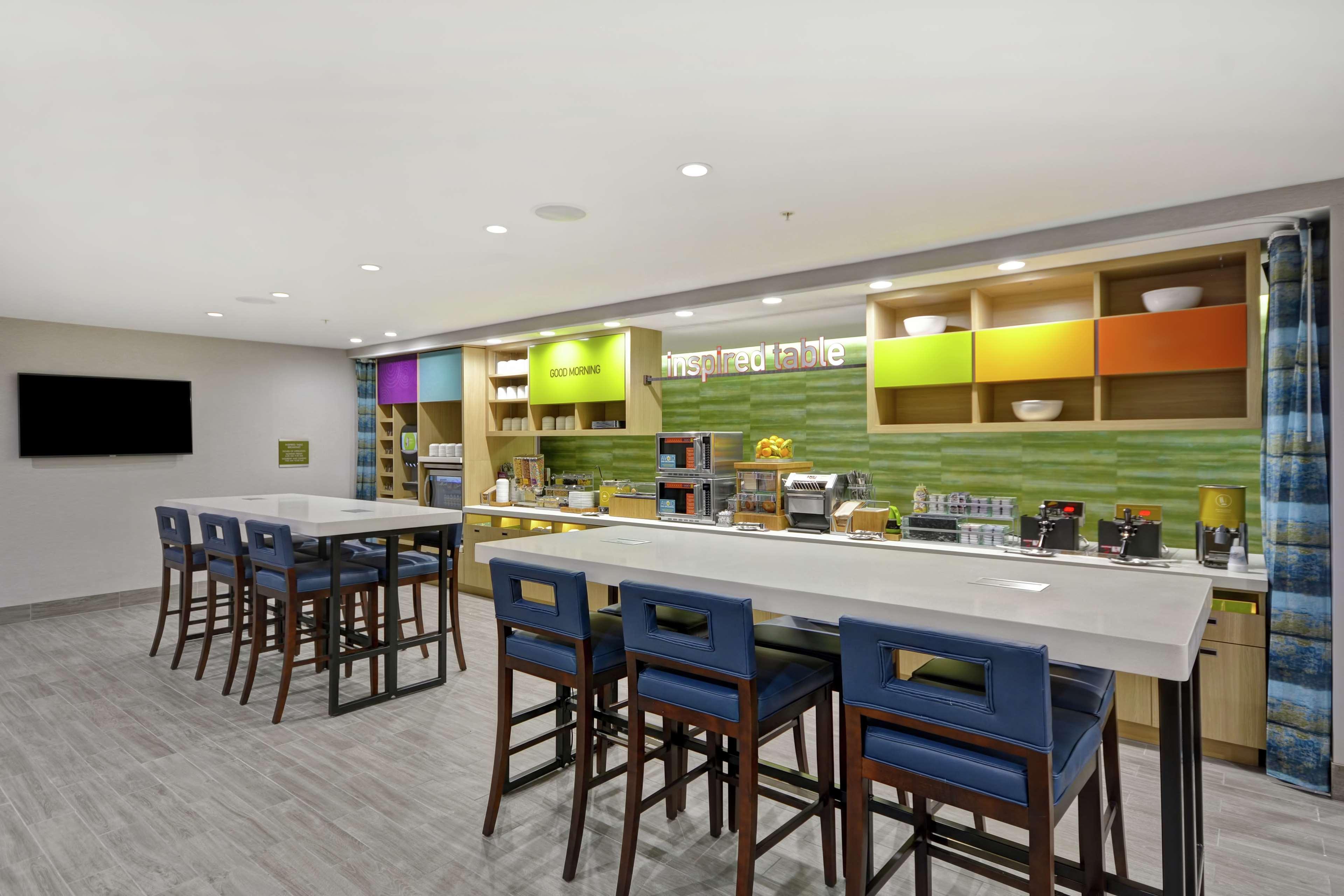 Home2 Suites By Hilton Grand Rapids North Walker Extérieur photo