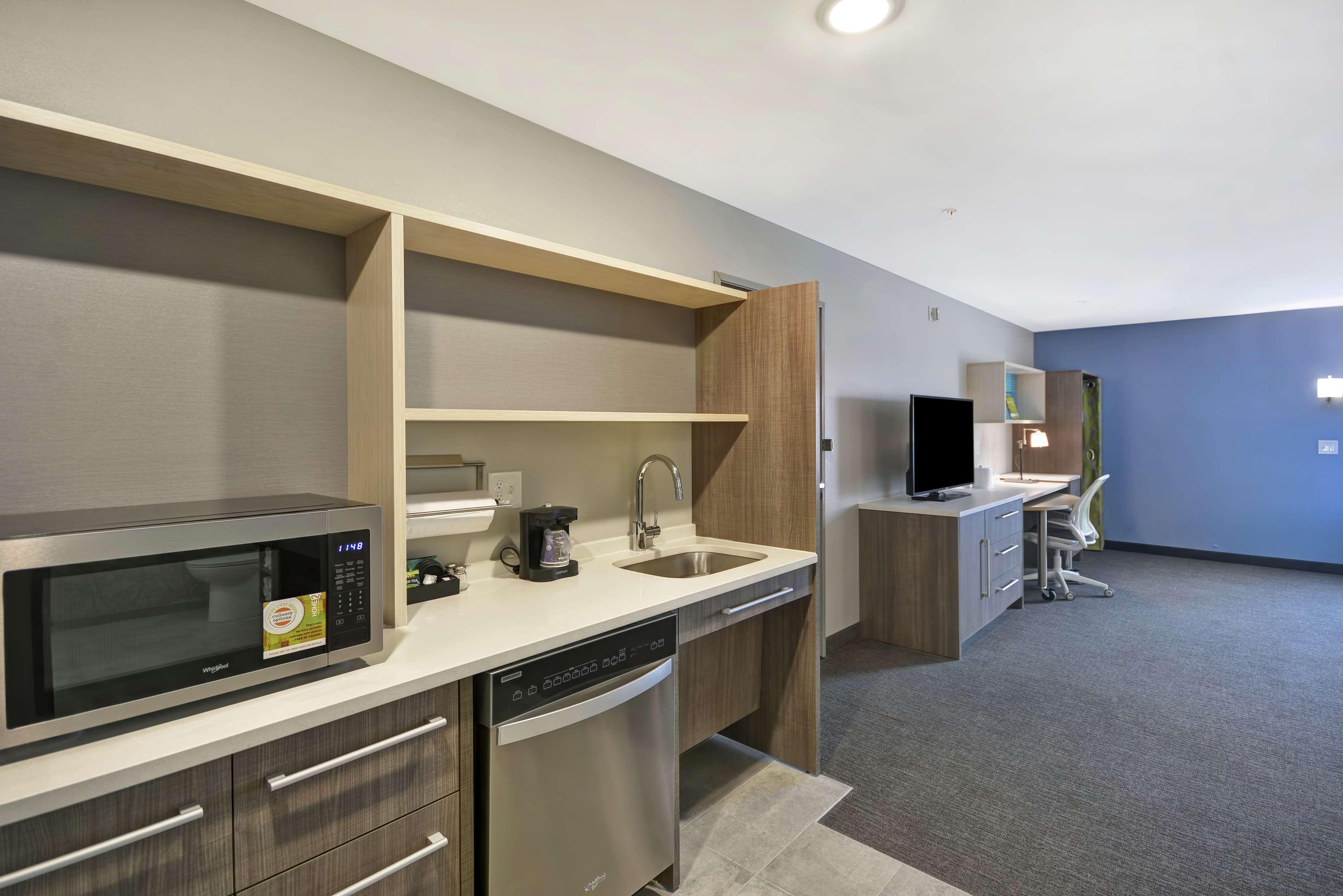 Home2 Suites By Hilton Grand Rapids North Walker Extérieur photo