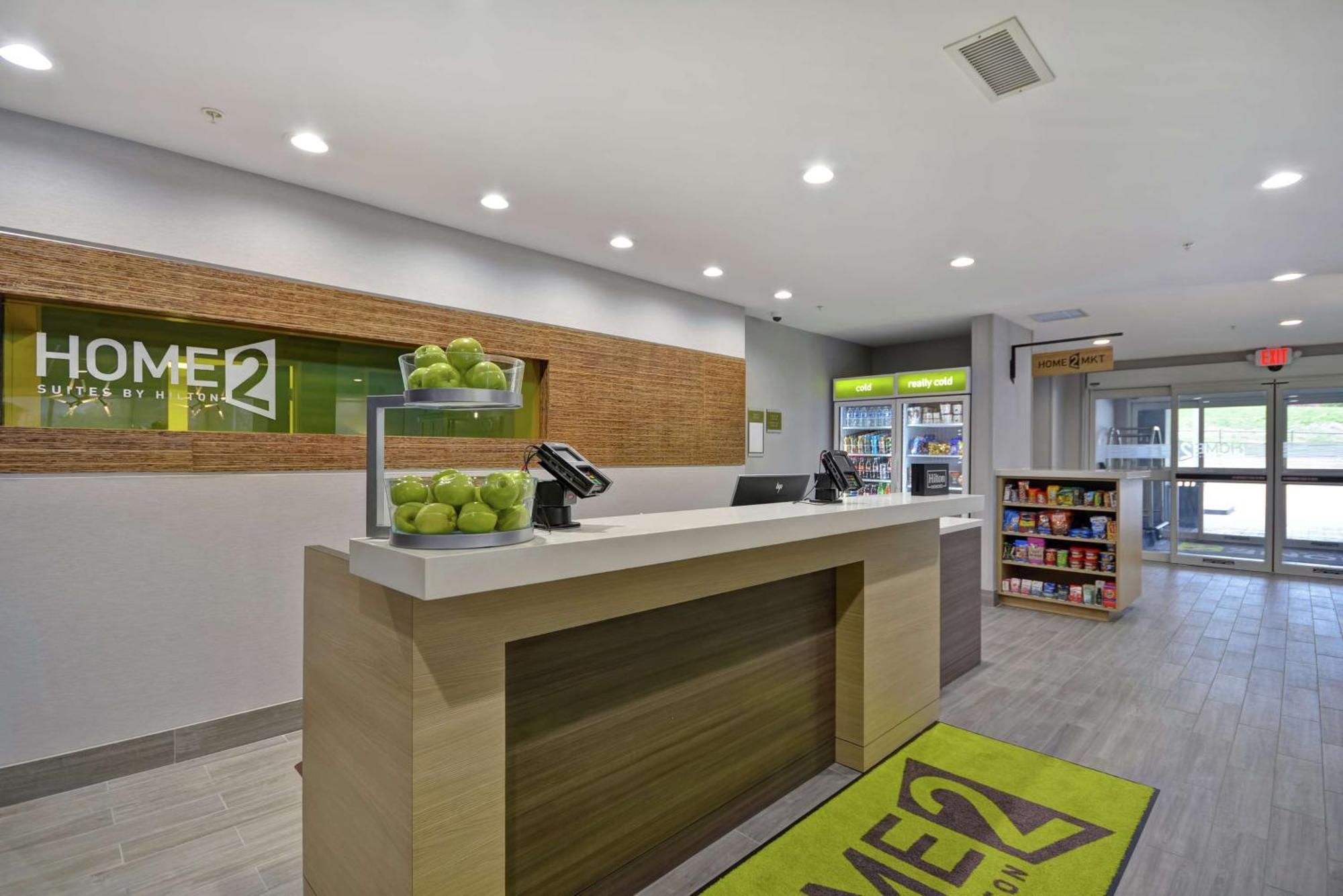 Home2 Suites By Hilton Grand Rapids North Walker Extérieur photo